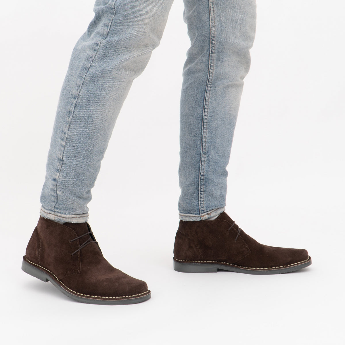 Roamers MARCO Mens Desert Boots in Dark Brown, worn with light blue jeans