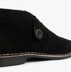 Popps VESPA Unisex Desert Boots in Black, close-up of the lace area and round logo button