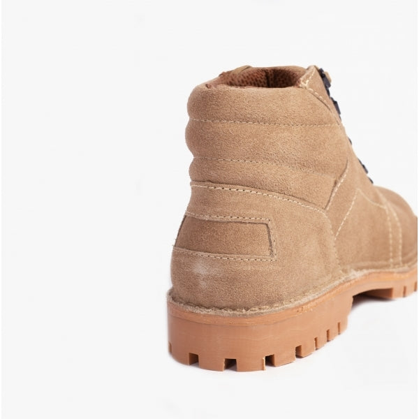 Roamers Mens 5 Eyelet D Ring Desert Boots in Taupe, rear three-quarter view of the heel and lugged sole